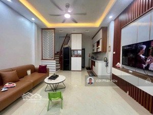 bán nhà nguyễn hoàng tôn tây hồ, dân xây 5 tầng 35m2, ở và kinh doanh , giá chào 9.1 tỷ
