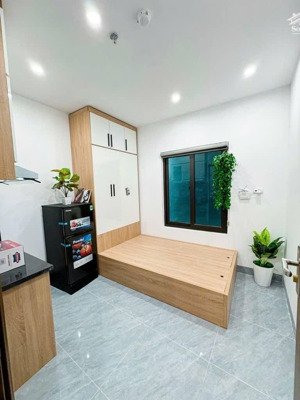 tòa ccmn cát linh! 19pkk, dt 1.15 tỷ/năm, 7t thang máy, 20m ra ô tô, 2 thoáng, xây mới tinh, pccc