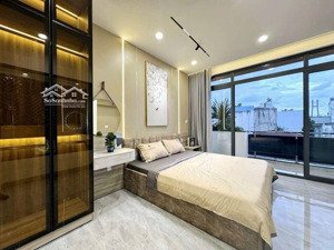 nhà 3 tầng vincom q.7, 4.2x14, đẹp full nội thấtchỉ nhỉnh 8tỷ