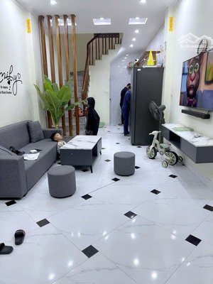 nhà vị chí đep-mậu lương _kiến hưng-ha đông _5 tầng_dt 32m o tô giá chỉ 7tỷ x gọi em 