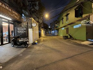 hẻm xe hơi 7 chỗ đến nhà - đào duy anh phú nhuận - 64m2 ngang 4m vuông - 4 tầng hoàn công đủ.