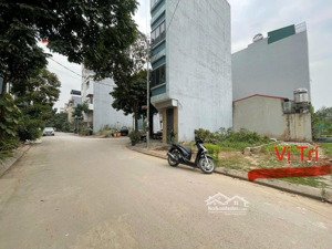 chính chủ em đang cần bán lô đất giá hợp lý nhất dịch vụ d yên nghĩa.