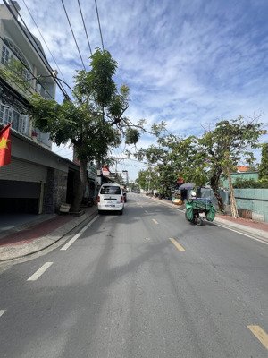 bán nhà 1/ hẻm xe tải đường 24 linh đông 95m2 xây 2 tầng giá 7,65 tỷ