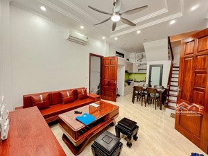 bán nhà khâm thiên lê duẩn đống đa lô góc 2 thoáng nhà mới kính koong full nội thất 5t giá 10,8 tỷ