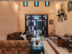 vị trí vàng; sát q.1 - hxh 6m cách mạng tháng tám_dt:4.5x15m gpxd 5tầng. chỉ 11.2 tỷ tl