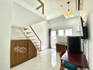 căn hộ duplex ban công -máy giặt riêng-thang máy,hầm xe gần phan xích long,chợ bà chiểu,toà botanic