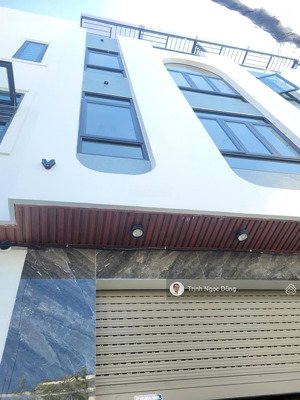 cho thuê nhà 4 tầng mới xây, không đồ, mặt ngõ lực hành hải an hải phòng, giá 10 triệu/ tháng.