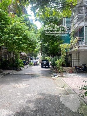 bán tập thể nghãi tân tầng 1 dt 80m2 hai mặt tiền mỗi mặt 8m kd tốt giá 7 tỷ