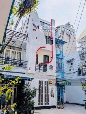 hàng hiếm - hồ biểu chánh - trung tâm phú nhuận -3pn đủ nội thất - gần nguyễn văn trỗi - kế q3, q1