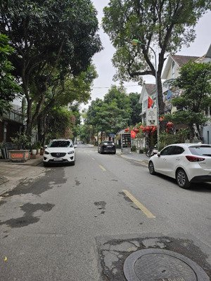 nguyễn đổng chi/ giá đầu tư/ nhanh là thắng- mặt phố vỉa hè/ 220m/ kinh doanh sầm uất