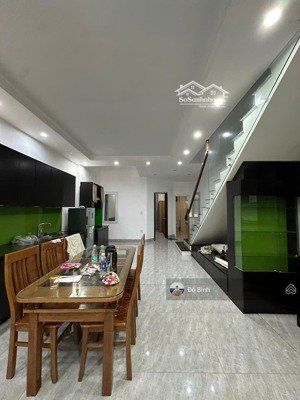 cho thuê nhà 3 tầng : vũ đình liên - 3pn - 3wc - sân ô tô