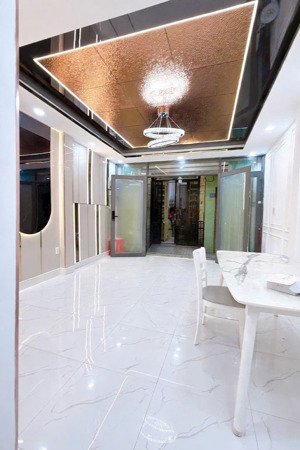 bán nhà mới 2 phòng ngủ hẻm 303 đoàn văn bơ quận 4