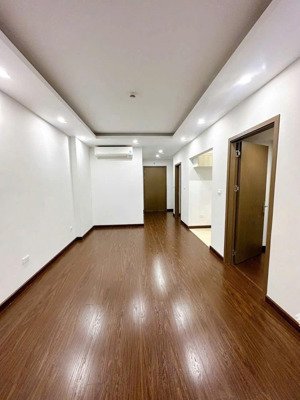 cần bán 2pn2wc - bea sky 68m nt full - bc tn giá 6.5 tỷ chuẩn giá có thương lượng