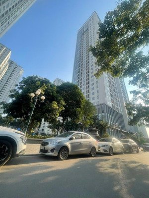 chính chủ tôi bán nhà âu cơ tây hồ 130m 7t 26 tỷ