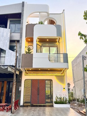nhà 1 trệt 2 lầu xây mới - phong cách hiện đại | 166d15 kdc hồng loan an ninh dân trí cao