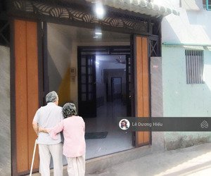 (có video) bán nhà 46m2 3 ngủ. hẻm 3m thông thoáng. vài bước ra mặt tiền đường. cách quận 1 chỉ 7km
