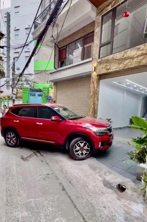 bán nhà bồ đề 55m² , mt 4m² , nhà 7 tầng thang máy gara ôtô giá chào 17,2 tỷ tl .