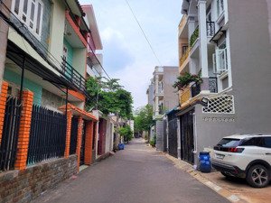 đất hẻm xe hơi linh xuân thủ đức 66m² (4.2 16m)