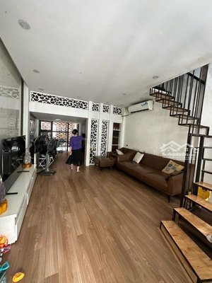 bán nhà 60m2 2 tầng la tinh đông la giá 5,45 tỷ. lh 