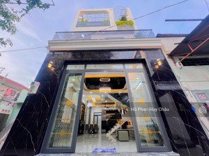 nhà mới xây -60m2- ngang 5-hơn 5 tỷ xíu- huỳnh tấn phát