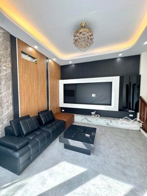 giá mềm! nhà đẹp xã đàn, 10m ra phố, sát trường lê quý đôn, gần doanh trại quân đội, view hồ