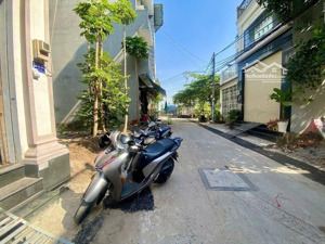 giá : 5 tỷ 300 ( thương lượng ) võ văn vân p.tân tạo bình tân - diện tích : 4 x 14