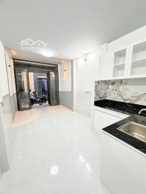quận 10, nhà 3/2, phường 8, nhà mới đón tết, sổ hồng 3 tầng hoàn công đủ, hẻm thông đủ đường