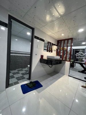 trung tâm tân phú-nguyễn hữu tiến -50m2 tặng full nội thất - đường xe tải -5.x t