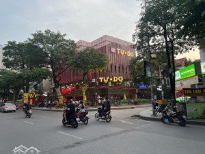 cho thuê nhà mặt phố lê đức thọ mặt tiền 15m, diện tích 900m2, view đẹp