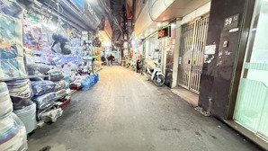 chính chủ bán nhà mặt ngõ 52 đường mỹ đình, ngõ thông kinh doanh, gần bến xe. 70m2 - 17,8 tỷ.