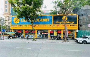 cho thuê nhà mặt phố lạc long quân, tây hồ, diện tích: 200m2, mặt tiền rộng: 18m, hàng hiếm!