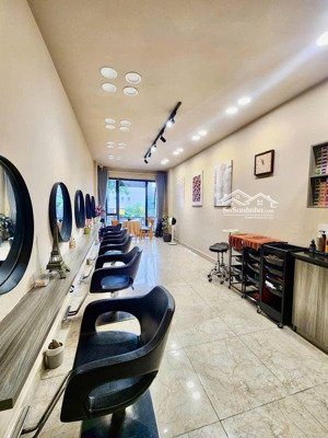 bán nhà mặt phố giảng võ 30m x 5 tầng mt 3.2 mét 16.9 tỷ kinh doanh vỉa hè siêu rộng quận ba đình