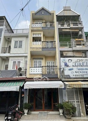 cho thuê mtkd lê sát, tân phú, đúc 4 tấm, có 6pn, giá 17tr/ tháng.