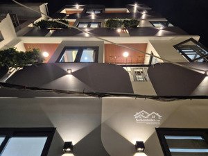 tòa nhà góc 3mt đường cao thắng,xin xò ngay hà đô centrosa quận 10 - dòng tiền 95 tr/th