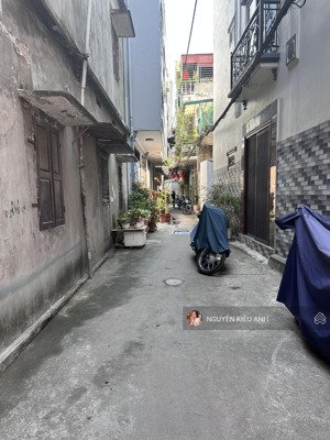 bán nhà phân lô phố tân mai , oto đỗ cổng 35 m -5 t-mt rộng - 2 thoáng -sdcc nở hậu chỉ 9,95 tỷ ctl