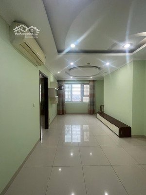 hiếm! cho thuê 2pn cơ bản hồ gươm plaza 10.5tr/tháng. lh: 