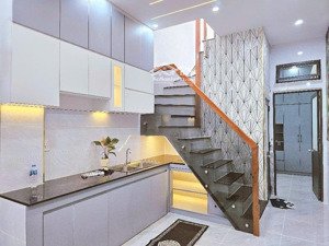 hxh trải nhựa thông dương quảng hàm - trần bá giao | nhà 2 tầng - full nt | 4.7 tỷ (tl)