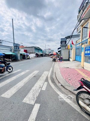 bán đất hẻm xe hơi quốc lộ 13,hiệp bình phước,thủ đức,80m2 giá 4,6 tỷ,xây dựng tự do,sổ riêng