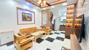 bán nhà cực đẹp bùi xương trạch, 15m ra ô tô, ngõ trước nhà thênh thang, dt 38m, giá 7.1 tỷ có tl