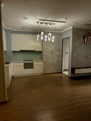 cho thuê chung cư tmie city, toà park 1, diện tích 84m 2 ngủ. giá thuê 18tr, lh 