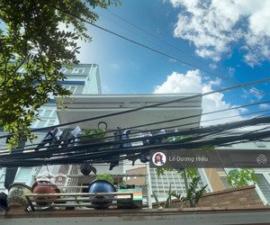 (có video) bán nhà 30m2.ngang khủng 3.5m. 2tầng - 2 ngủ. kinh doanh ổn. không quy hoạch. sát quận 1