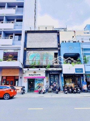 siêu vị trí - mặt tiền mạc thị bưởi ngay phố nguyễn huệ - dt: 5x17,7m - hđt: 200tr - giá 60 tỷ