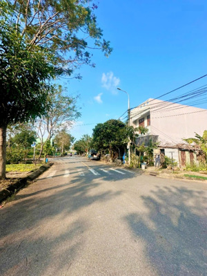 chính chủ bán đất đẹp hòa quý, ngũ hành sơn - đối diện công viên đường 7,5m, gái chỉ 4,55 tỷ sổ đỏ