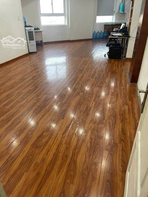 rẻ to rộng 106m 2 ngủ cơ bản ở hay làm vp ít người đều ok cho thuê hh1 bắc hà0943896567