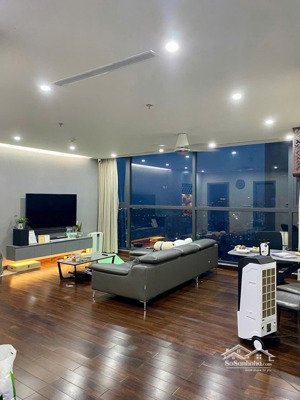 mình cần tiền nên bán nhanh căn hộ 3pn - 93m full đồ tại dự án vinhomes skylake mỹ đình