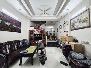 mt ngay âu cơ - 5.1x17 4 tầng 5pn - đường 12m - giá 12.4 tỷ.