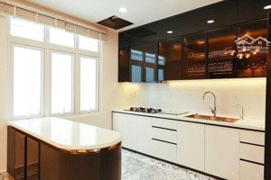 cho thuê biệt thự liền kề pmh trong compound 5pn có thang máy cao cấp giá 60 triệu/tháng ở ngay