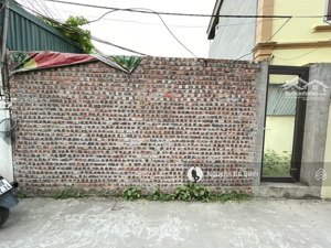 đường đê vàng, đất đẹp cổ bi - gần ô tô tránh - ô tô vào đất - diện tích rộng - giá tốt