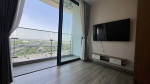 cho thuê ch studio tòa solforest, giá 5,5tr/tháng, hướng mát, đầy đủ nội thất