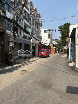 đất ngang 5.5m 89,4m2 đường thông 6m có vỉa hè khu xây 6 tầng 8,5 tỷ